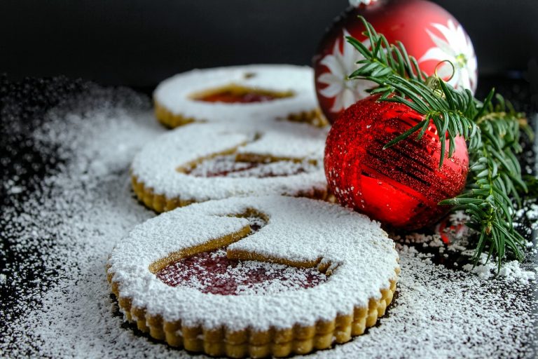 Cómo hacer las tradicionales galletas linzer en casa