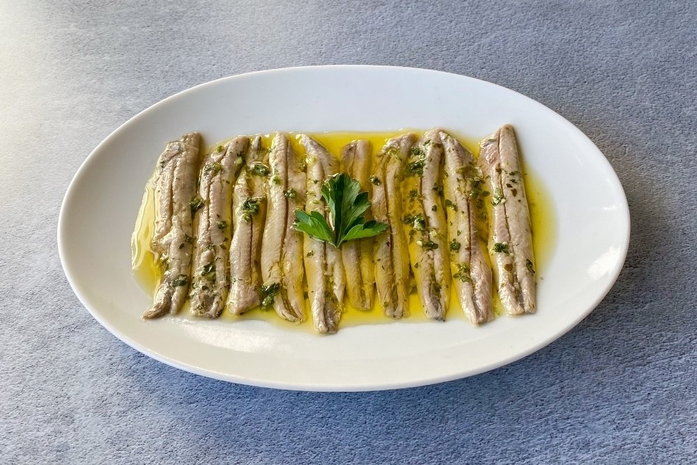 Preparación de los boquerones para vinagre