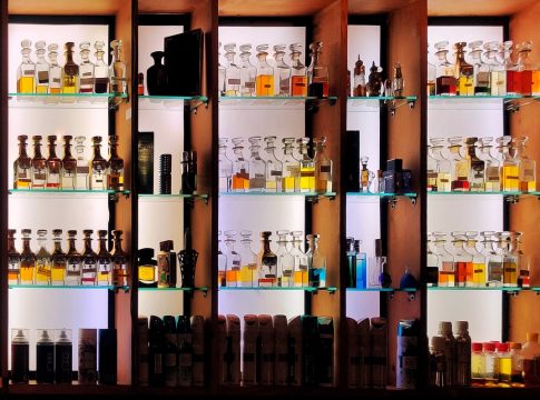 Perfumes frescos veraniegos que te durarán 24 horas