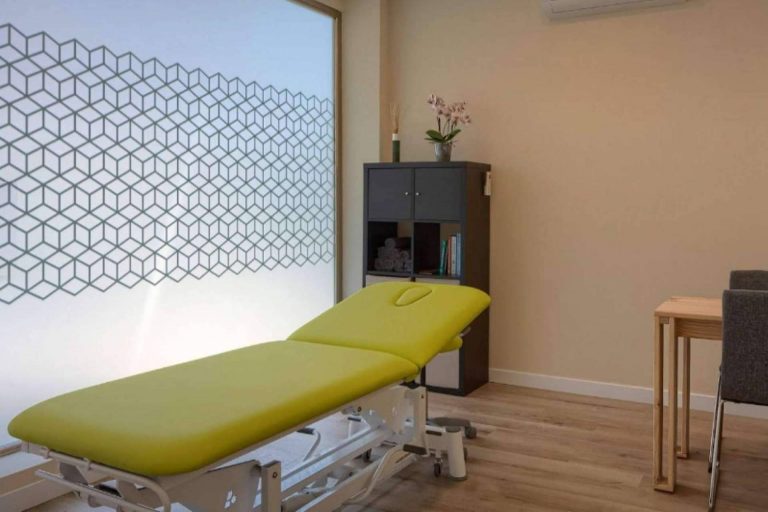 Entender el dolor y resolverlo con los especialistas en fisioterapia, nutrición y psicología de Laugan Getxo