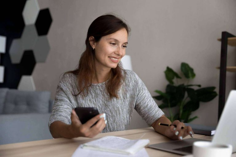 El servicio para estudiantes que estén realizando la tesis doctoral que ofrece Ayuda Universitaria