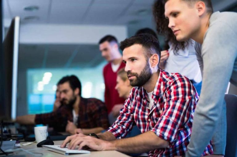 La ciberseguridad de las compañías, un desafío mundial y prioritario para 2022