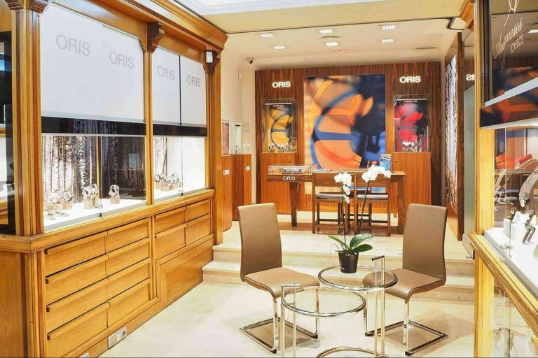 Oris presenta su nueva colección en Aragoneses Joyeros