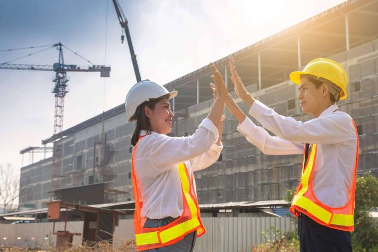 En el sector de la construcción, Thenowo recalca la importancia del Seguro de Responsabilidad Civil