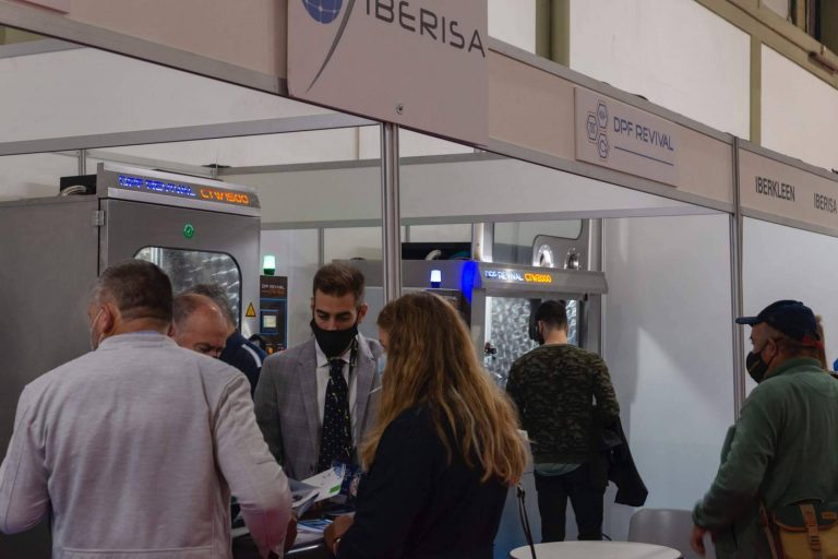 ¿Son muy elevados los precios de una máquina limpieza filtro partículas? Por la empresa especializada en el sector DPF Revival