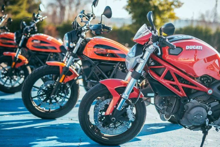 ¿Cuáles son los diferentes tipos de permisos de moto?, por AUTOESCUELA 2000