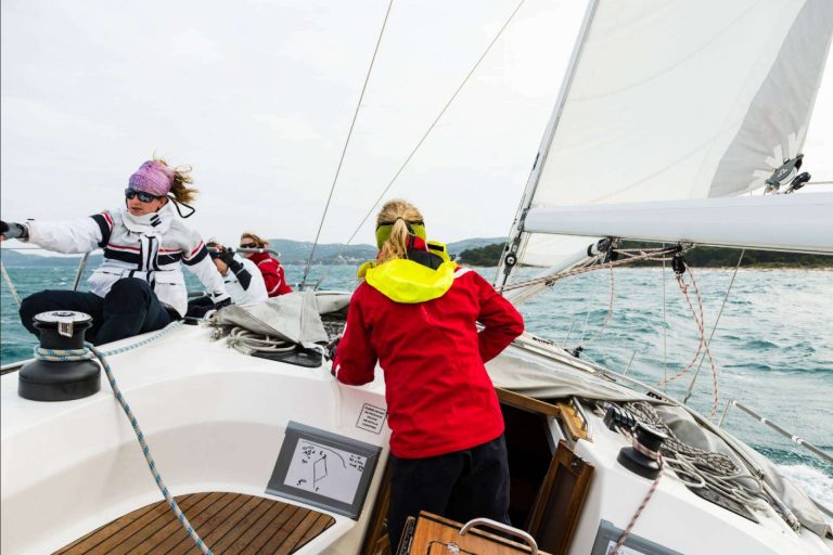 Alquiler de barcos de alto nivel con Espai Nautic