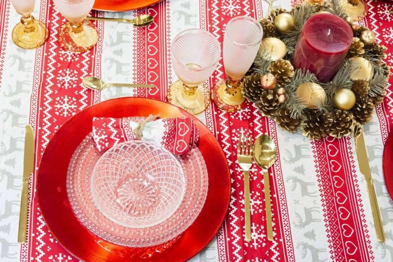 Decorar la mesa en Navidad con las ideas de Rosso Decora