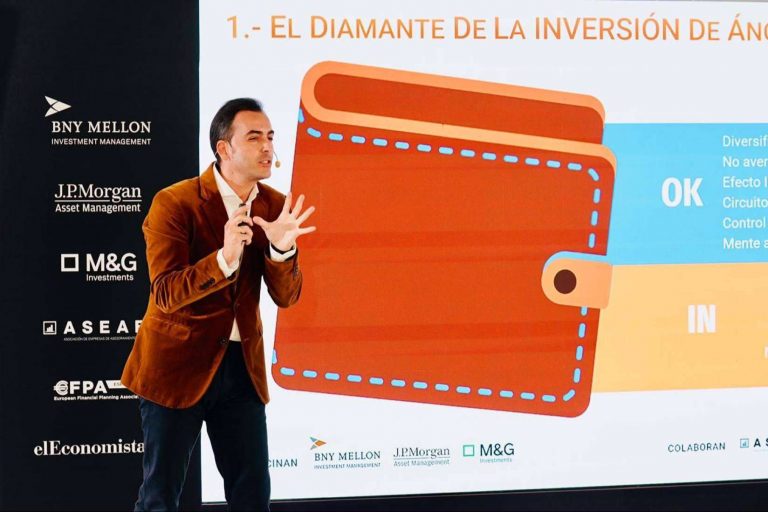 Han entregado a José Manuel Marín Cebrián un reconocimiento por su éxito como asesor financiero de confianza