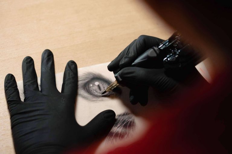 Mejorar la técnica del tatuaje a través de la nueva plataforma de e-learning