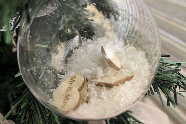 Atelier de Bodas junto a las familias en navidad, la colaboración de la empresa con Aldeas Infantiles SOS