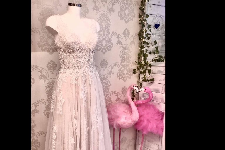 Sujhalúa es una tienda de vestidos de novia que ofrece un servicio totalmente personalizado