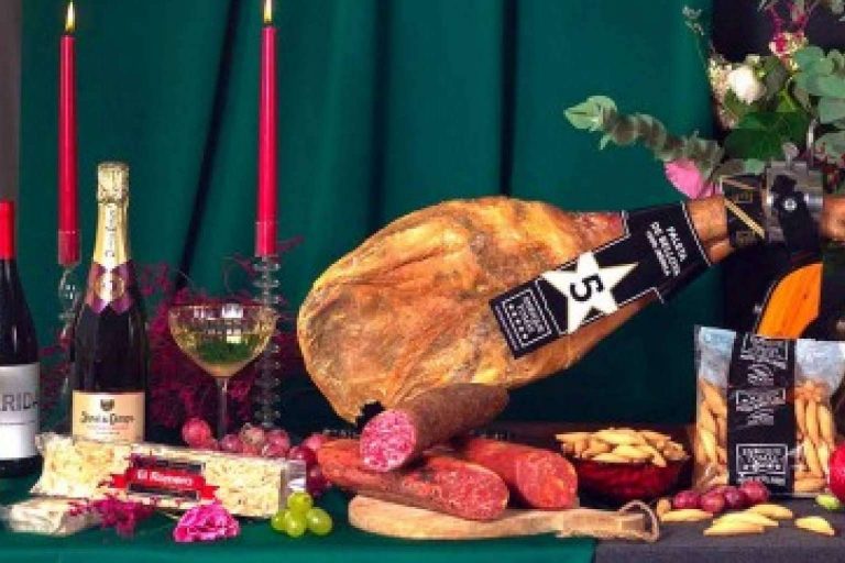 Enrique Tomás ofrece tradición y calidad premium al comprar jamón de bellota 100% ibérico