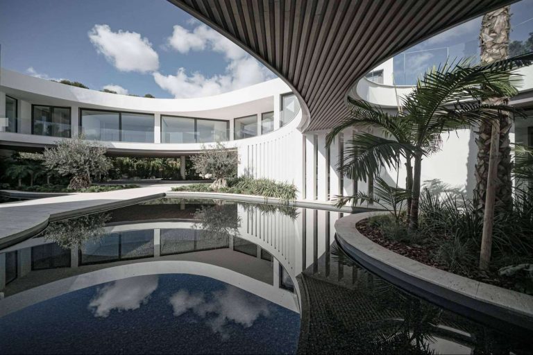 ARK Architects, firma arquitectónica especializada en el diseño y la construcción de residencias de alto nivel