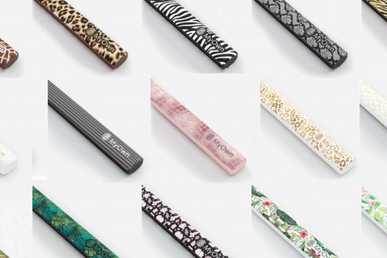 Los cepillos de dientes horribles afean un baño precioso, por My Own