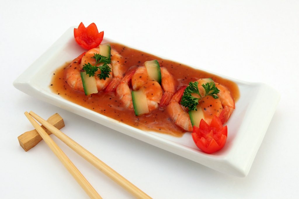 Gambas en salsa: cómo se preparan y conseguir más sabor