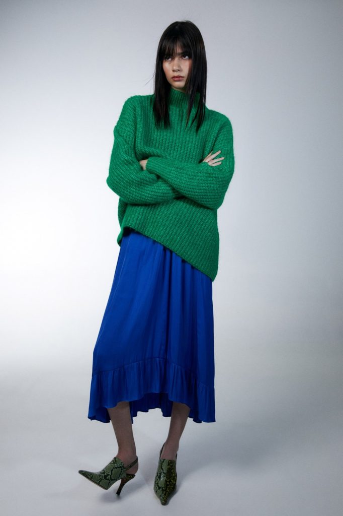 El jersey cisne y otras novedades del catálogo de Sfera 8 El jersey cisne y otras novedades del catálogo de Sfera