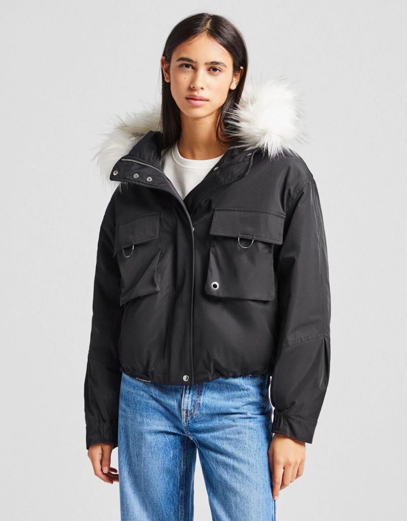 Esta parka de Bershka está en tres colores y rebajada un 30%