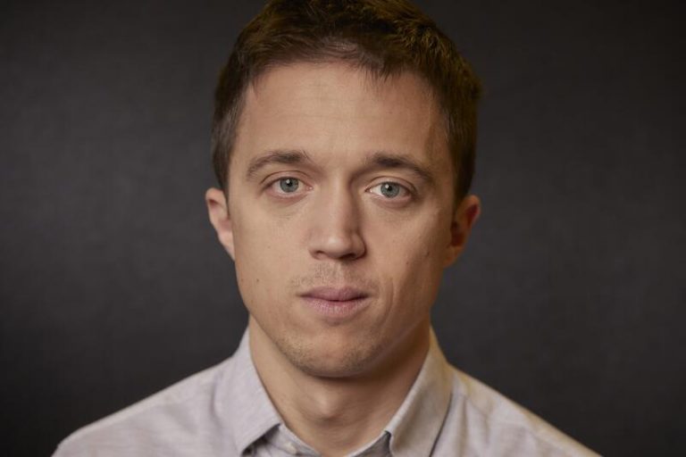 Errejón estima que las bases de las ayudas para ensayar la jornada de 4 días estará lista en el primer trimestre