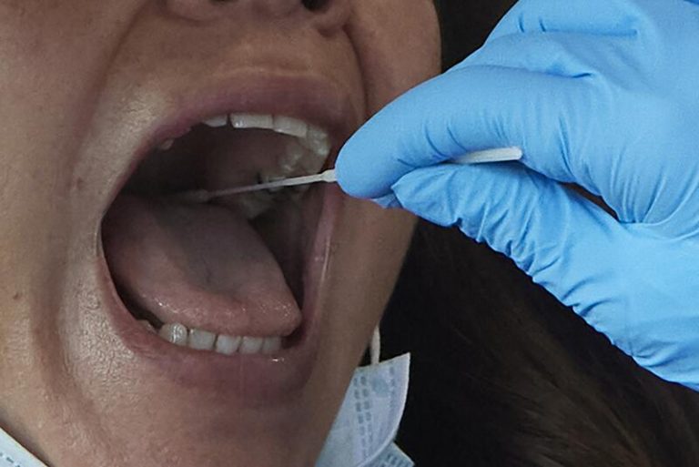 Extremadura inicia el año con 2.142 nuevos contagios en una semana