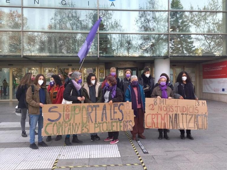 Los juzgados declaran prescritas 2 sanciones impuestas a feministas que participaron en piquetes el 8M de 2018