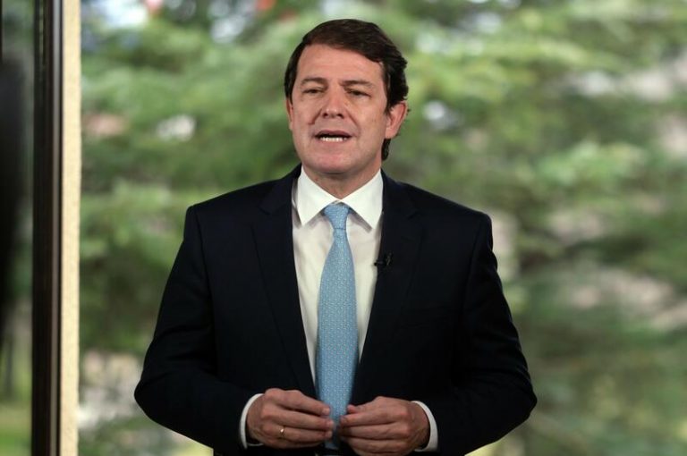 Mañueco carga contra Garzón por 