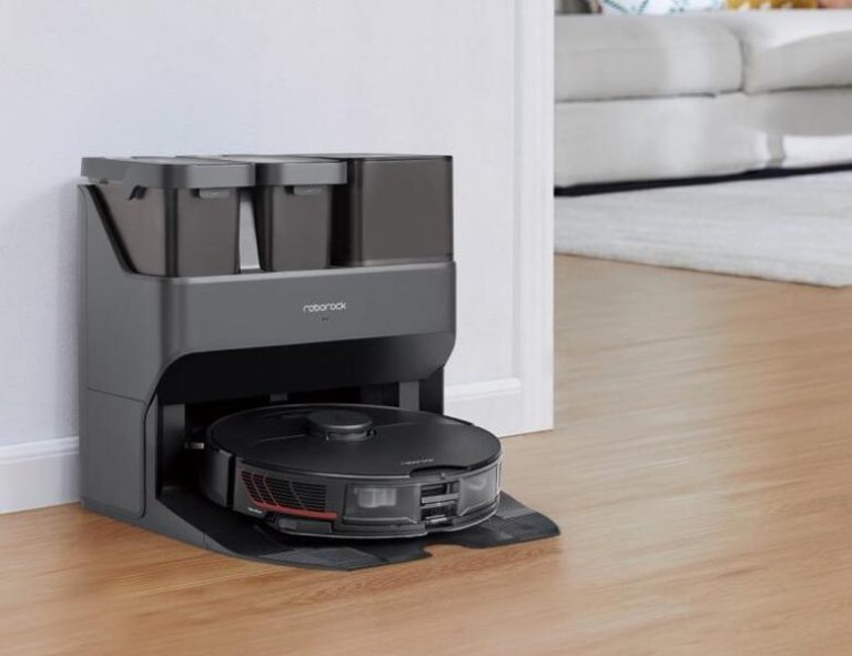 Roborock presenta el robot aspirador S7 MaxV Ultra, que limpia su fregona y rellena el agua automáticamente
