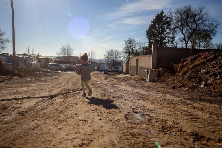 Los menores de la Cañada Real piden a los Reyes Magos 