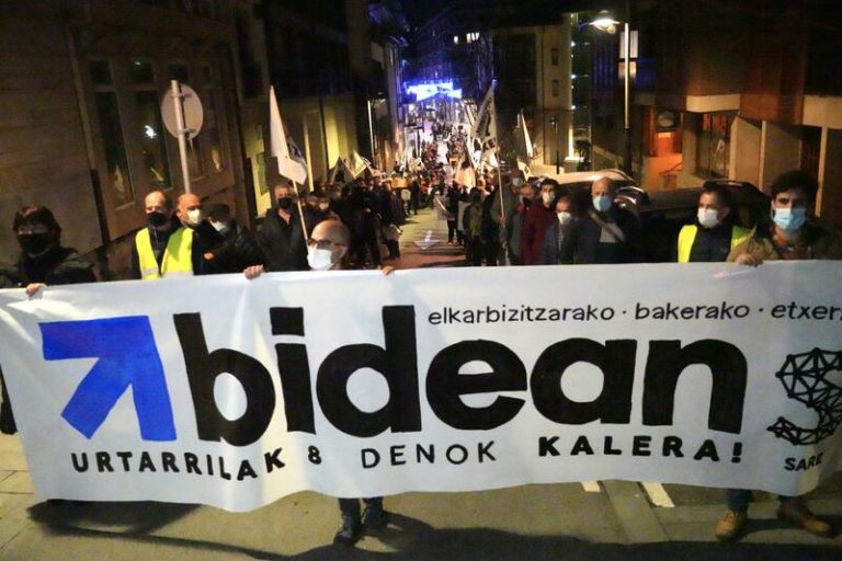 La AVT pide a la Delegación del Gobierno que impulse la prohibición de la marcha por los presos