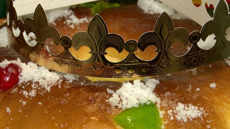 Un hostelero de Riello se lleva el premio de los 10.000 euros de los roscones de la Confitería 'Conrado'