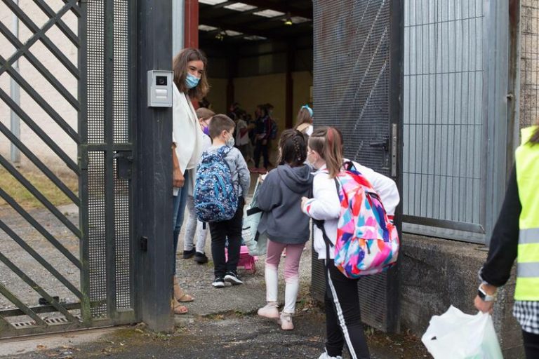 Más de 8 millones de alumnos regresan mañana a clase en toda España y solo habrá cuarentenas a partir de 5 positivos
