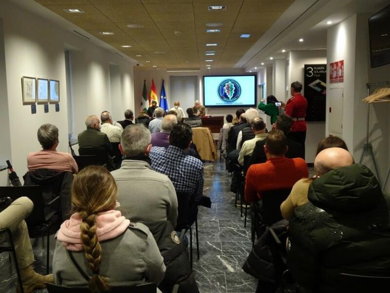 Un colectivo de ertzainas homenajea a Juan María Quintana