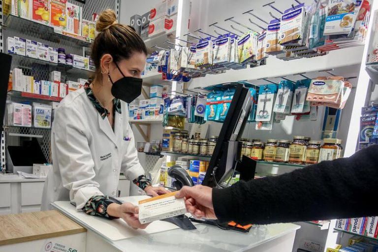 Los farmacéuticos madrileños censuran que el Gobierno 