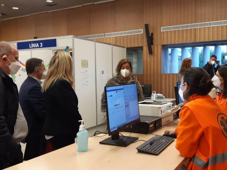 La presidenta de Baleares invita a los niños a vacunarse porque 