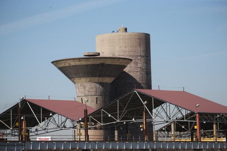 La producción industrial vuelve a tasas positivas tras remontar un 5,6% en noviembre