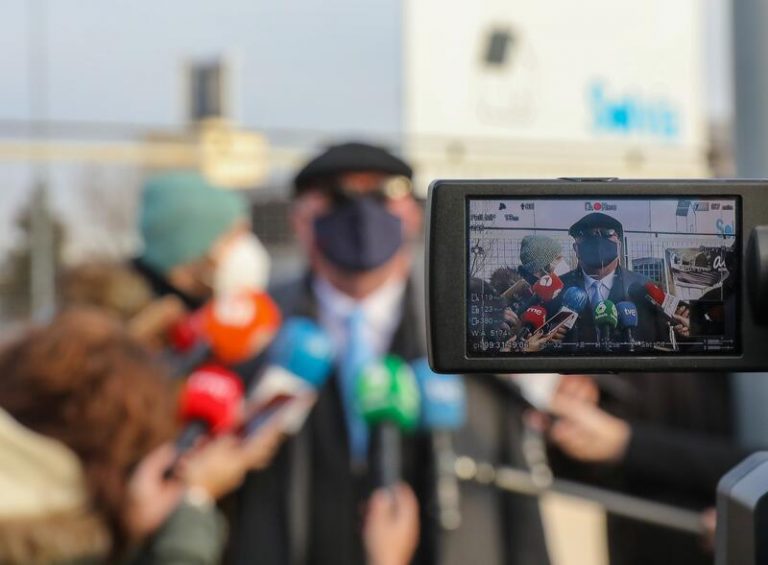 Villarejo pide perdón por la tensión del juicio al sentirse víctima de un montaje