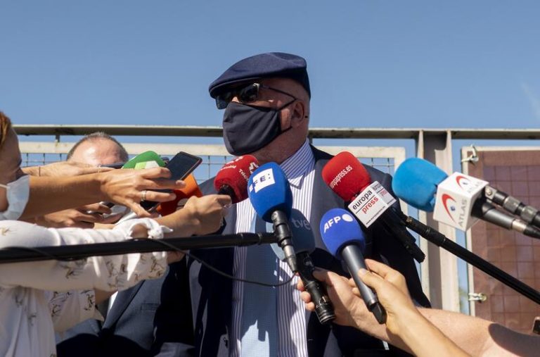 Villarejo acusa al CNI de que se le fuera de las manos el atentado de Barcelona