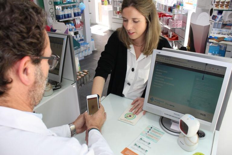 Minsait y Bidafarma amplían sus servicios de telediagnóstico en farmacias