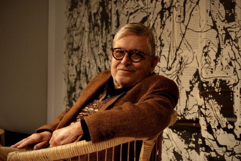 Narcís Comadira celebra 80 años con el poemario 'Els moviments humans'