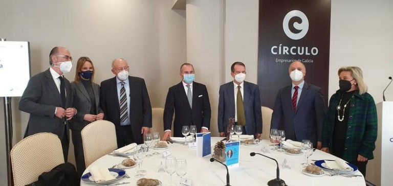 Junceda señala que la banca está en un 