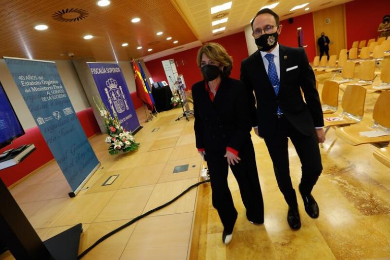 Delgado destaca la labor de los fiscales como 