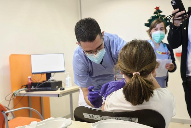 Logroño vuelve a bajar sus casos activos y se queda con 1.686, 77 menos