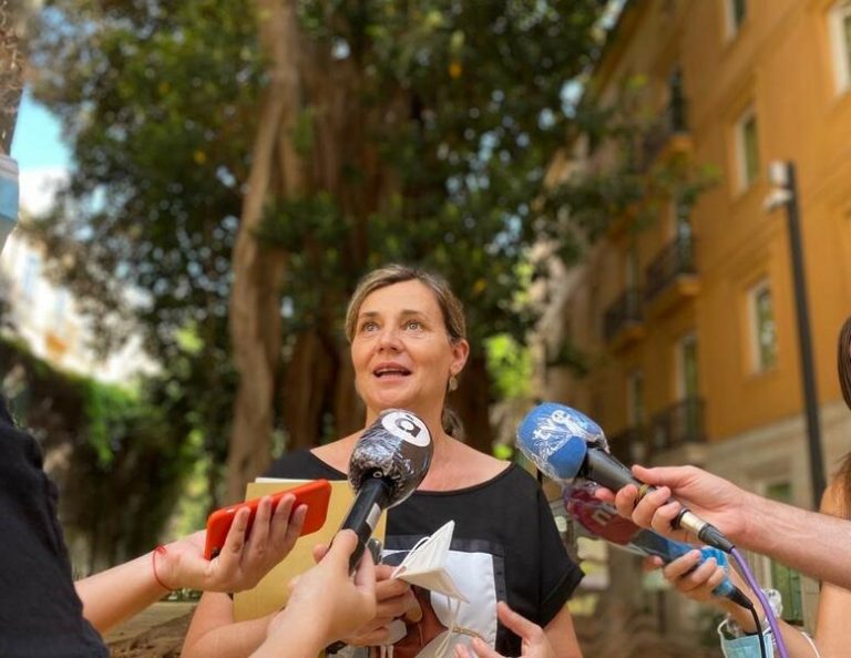 PPCV insta a Oltra a 