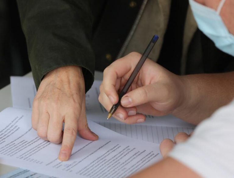 Castilla-La Mancha convocará oposiciones de docentes con 1.035 plazas