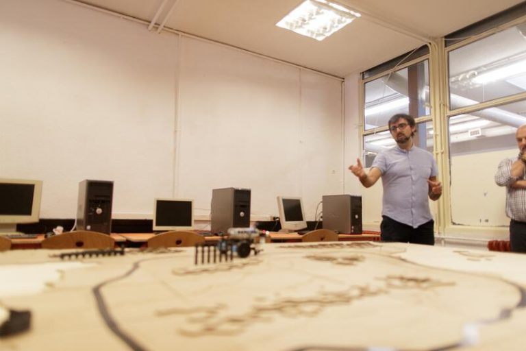 Profesores técnicos de FP piden a la ministra el acceso inmediato al Cuerpo de Secundaria