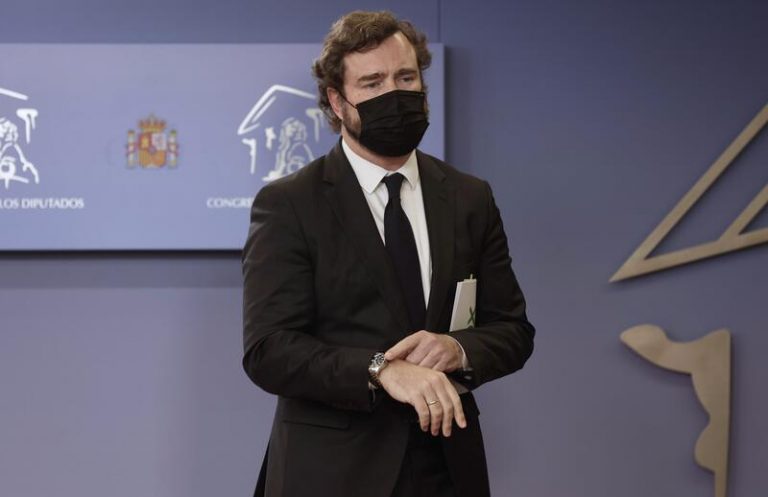 Vox recalca a Mañueco que no puede estar a favor de la Agenda 2030 y a la vez defender el campo