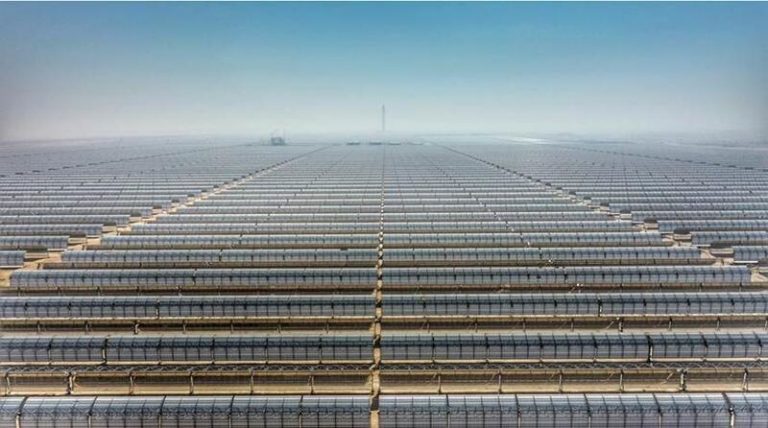 Abengoa finaliza la construcción de 3 plantas en el complejo solar más grande del mundo en Dubái