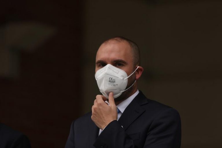 El Gobierno de Argentina continuará pagando los vencimientos de deuda con el FMI hasta llegar a un acuerdo