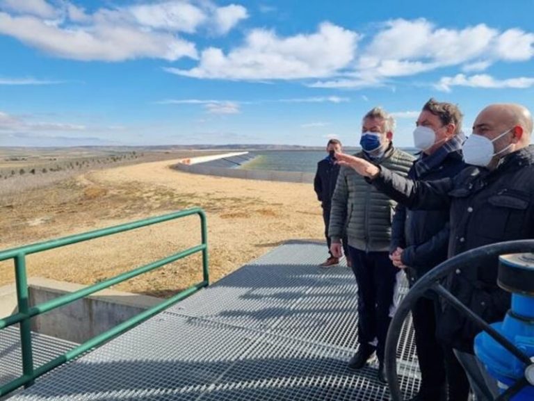 Planas señala que 3.000 regantes se beneficiarán de la modernización en el canal Toro-Zamora