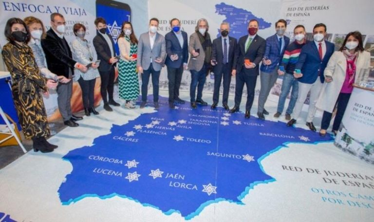 Fortalecer la colaboración con Paradores, la propuesta turística de Red de Juderías de España